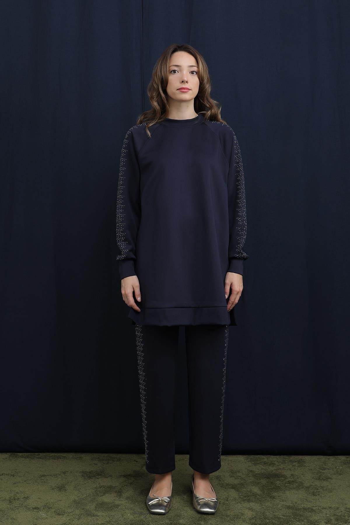 Kolları ve Pantolon Yanları Taş Detaylı Basic Takım - TP14394 - NAVY