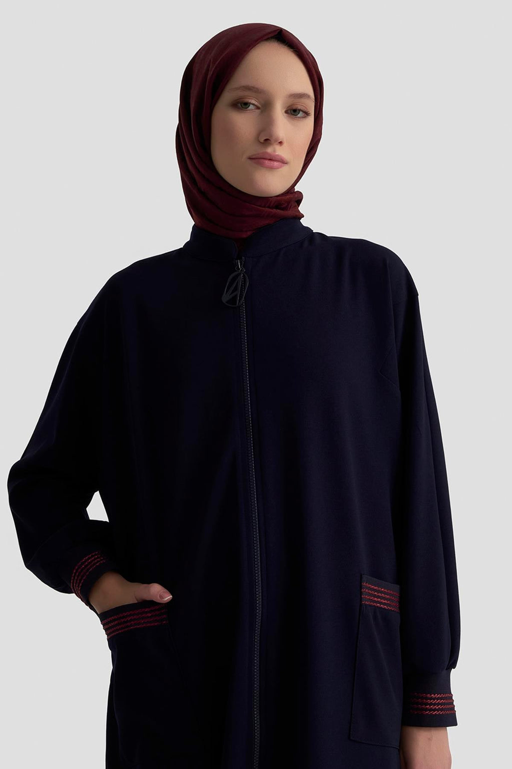 Armine Trend Cep ve Kol Sim İşlemeli Tam Boy Hırka / Ceket – Lacivert | 25KT557