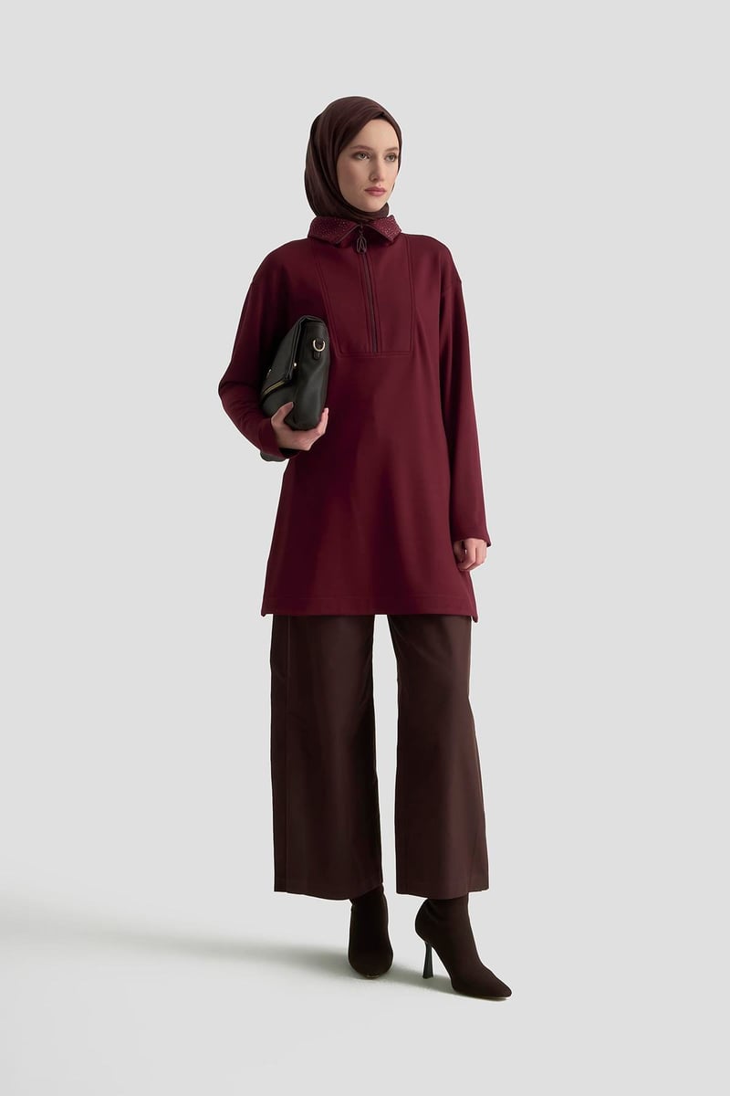 Yakası Taş Detaylı Yarım Fermuarlı Tunik (Mürdüm – 25KT406)